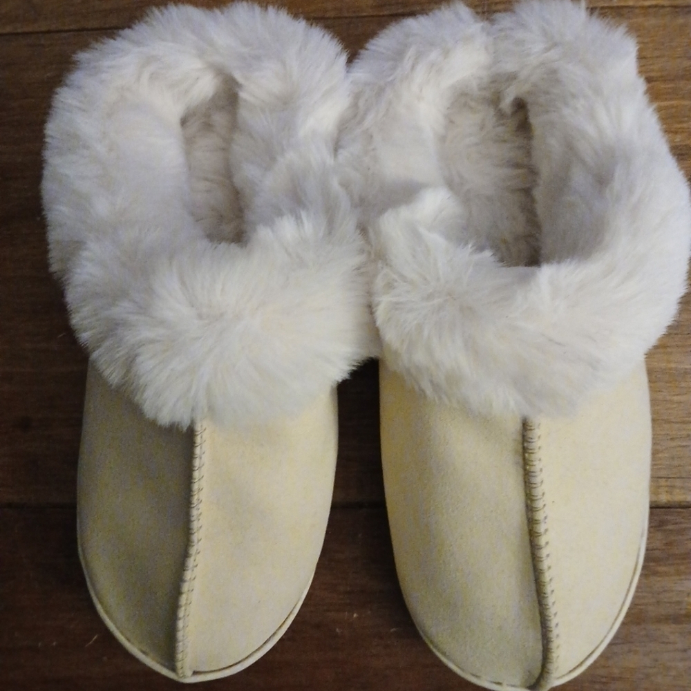 LC Lauren Conrad Women's Faux Fur  Slippers Shoes M 7/8 Beige